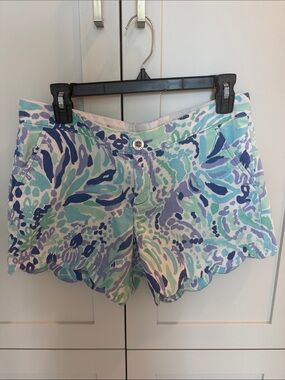 Lilly Pulitzer Buttercup Women's Scalloped Edge Shorts